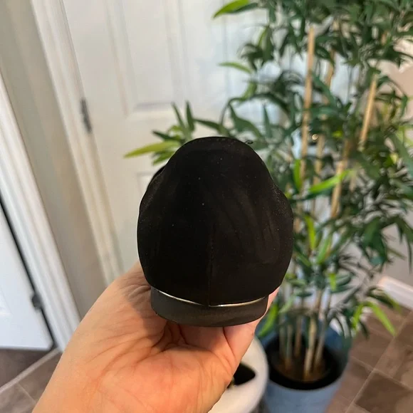 NWT Andiamo brand black flat with gold accents - Picture 11 of 15